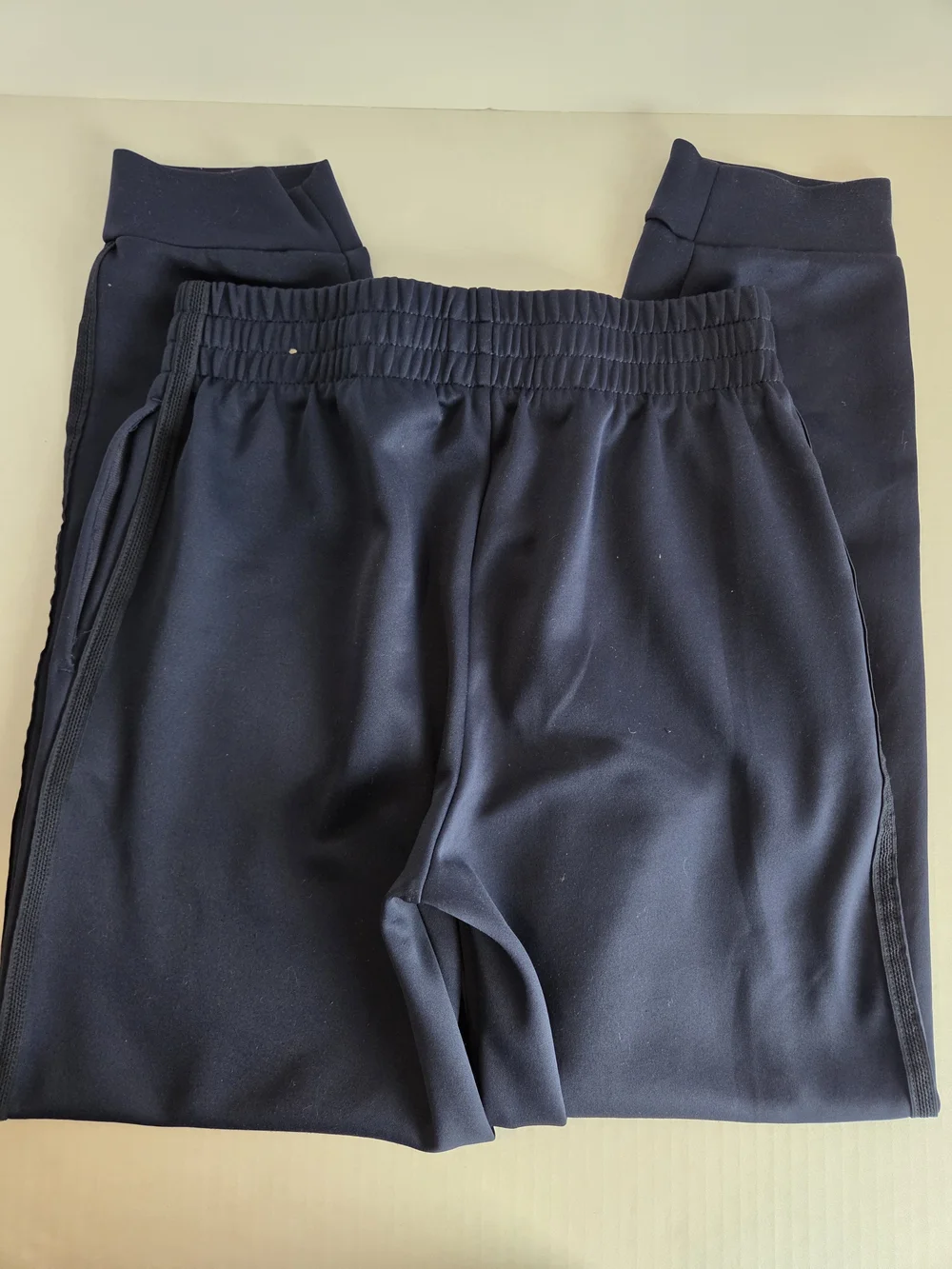 Nike Kids' Navy Joggers And Neon Shirt Bundle Size L - Picture 7 of 7